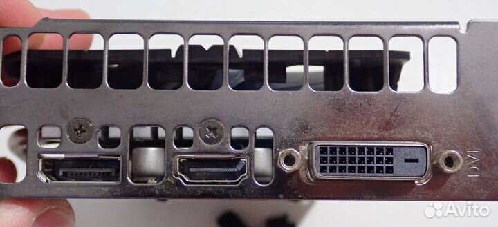 Asus strix - RX460(560) - 04G - gaming 4Gb