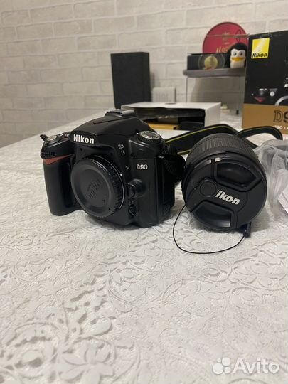 Зеркальный фотоаппарат nikon D90
