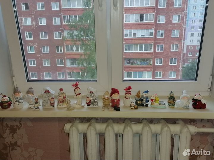 Новогодние статуэтки