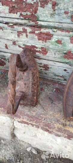 Утюг чугунный старинный
