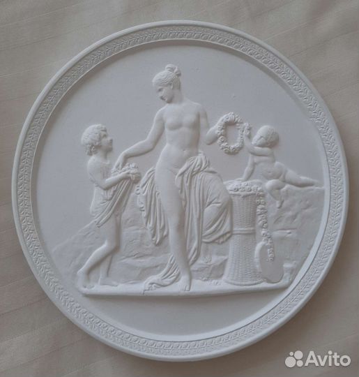 Гипсовый барельеф