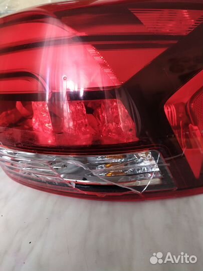 Б/У задний фонарь Mitubishi Outlander 3 рестайлинг