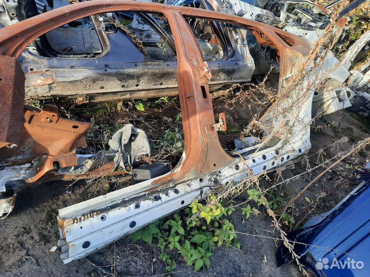 Порог левый крыло заднее BMW 5 GT F07 2009-2016