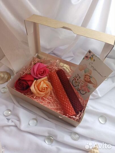 Свечи из вощины в подарок к празднику