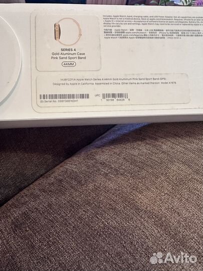 Продам часы Apple watch 4