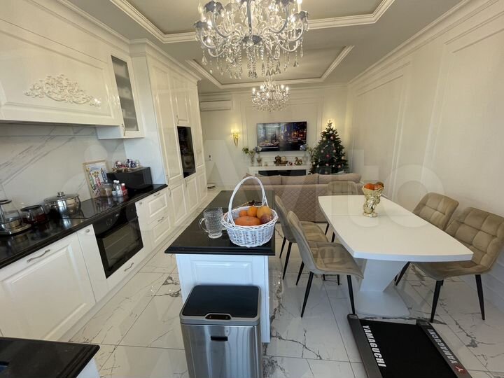 3-к. квартира, 97 м², 17/19 эт.