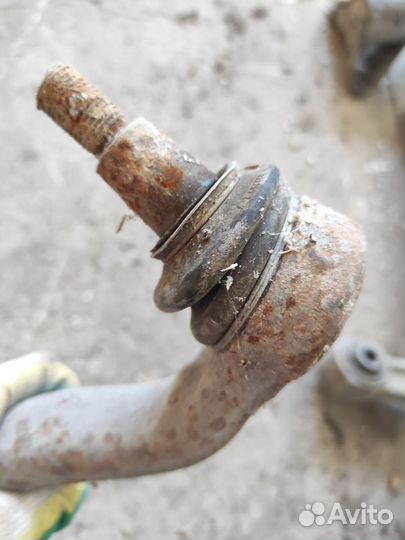 Рычаг передний верхний правый подвески BMW X5 (E70