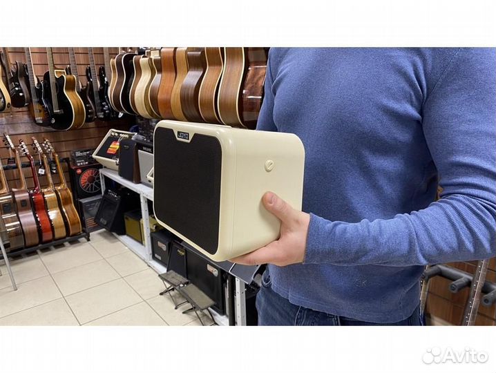 Joyo MA-10B комбоусилитель для бас гитары 10Вт