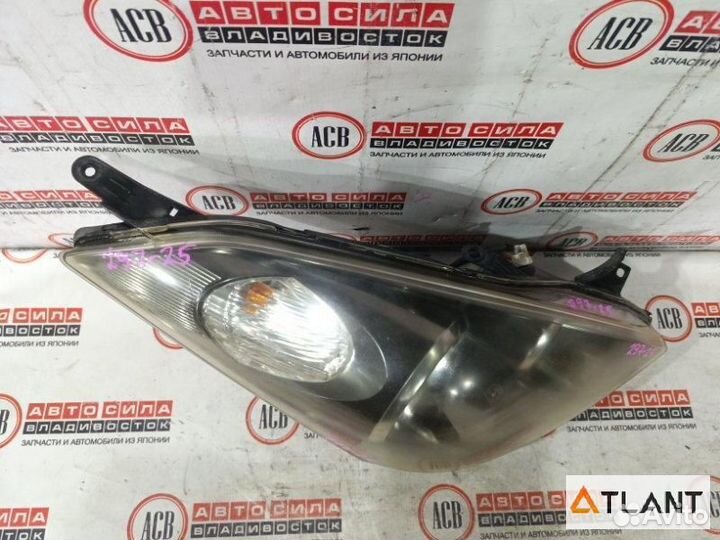 Фара правая toyota wish
