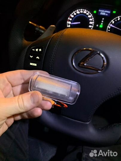 Подсветка в двери Toyota Land Cruiser Camry Lexus