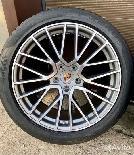 R21 Pirelli P Zero 315/35, PCD 5x130 DIA 71.6