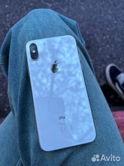iPhone X, 64 ГБ