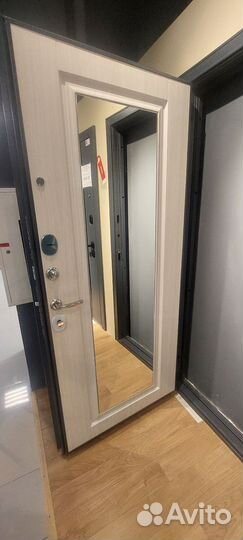 Дверь входная металлическая
