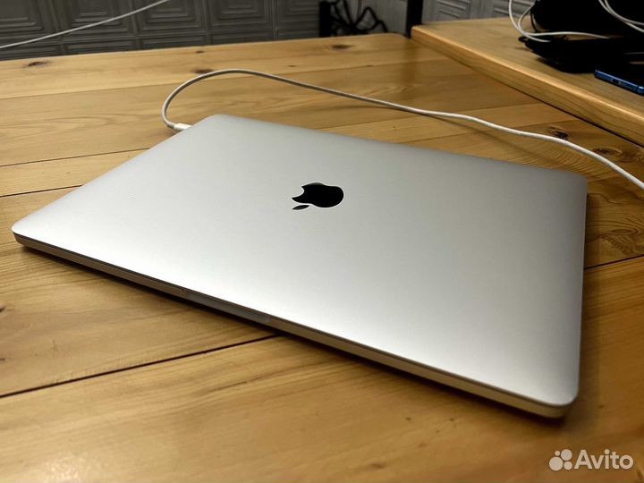Ноутбук Apple MacBook Pro 13’ 2019 Touch Bar