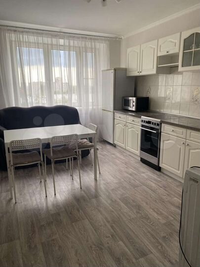 2-к. квартира, 62 м², 4/9 эт.