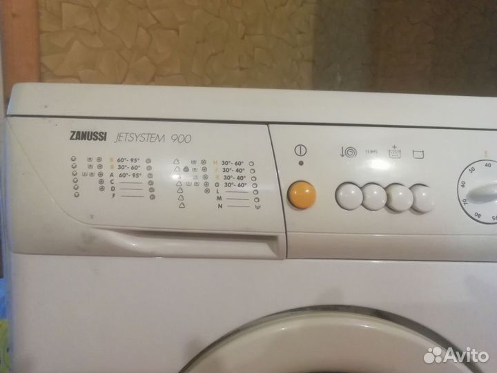 Стиральная машина zanussi