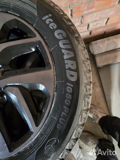 Продам зимнюю резину Yokohama