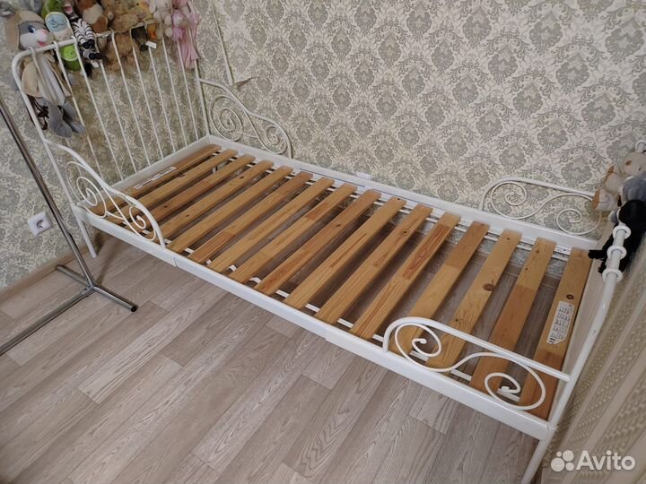 Детский школьный уголок