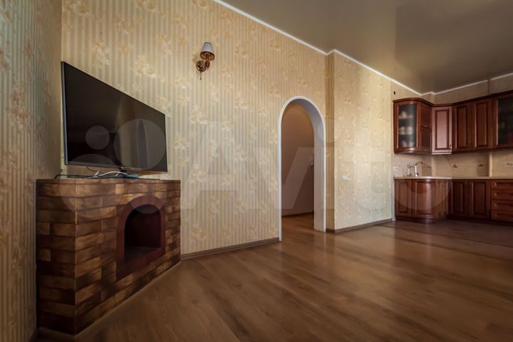 3-к. квартира, 92,5 м², 4/7 эт.