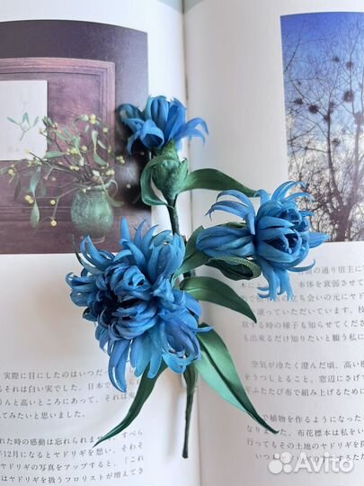 Брошь оберег Василек