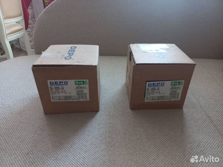 Продам противотуманные фары для Мазды MPV 2002