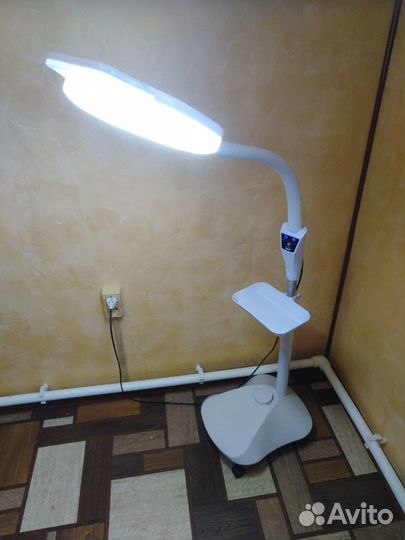 Лампа лупа напольная бу