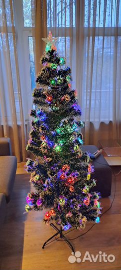 Елка искусственная заснеженная