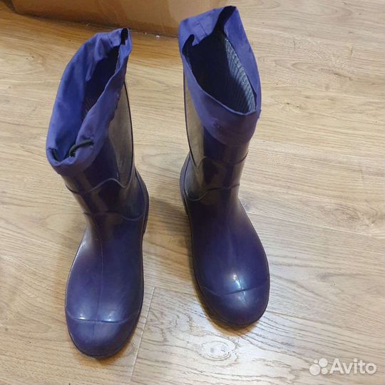 Резиновые сапоги