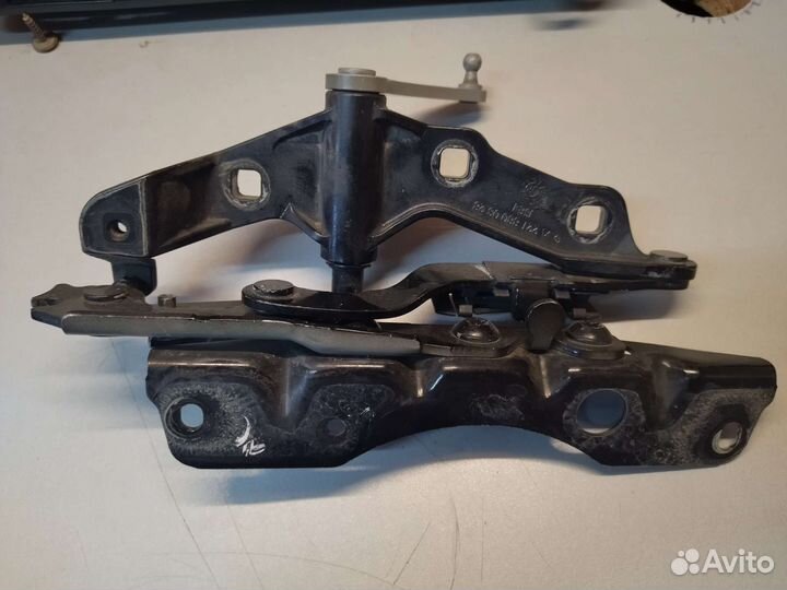 Петля капота левая S класс W221