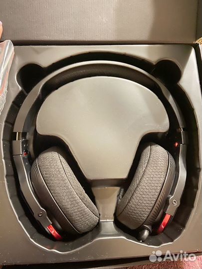 Наушники беспроводные новые bloddy