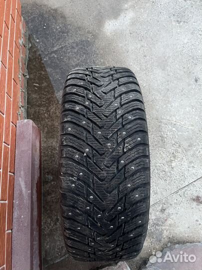 Nokian Tyres Hakkapeliitta 8 SUV 255/45 R20