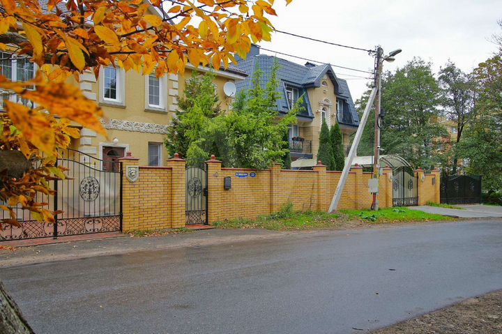 2-к. квартира, 61 м², 3/3 эт.