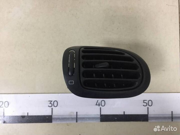 Дефлектор воздушный Peugeot 206 1998-2012