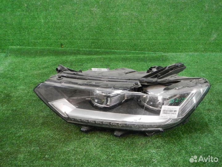 Фара левая Volkswagen Passat