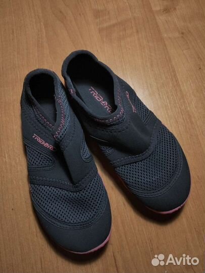 Аквашузы, тапочки для плавания и очки для плавания