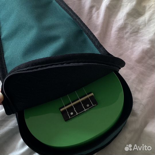 Укулеле arbello с чехлом. Как новое