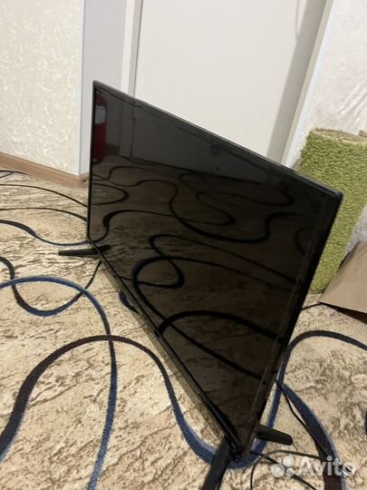 Продам телевизор Dexp H32D7300K