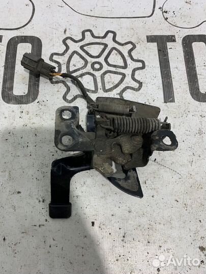 Замок капота Honda Accord 7/ CL9 K24A3 2007