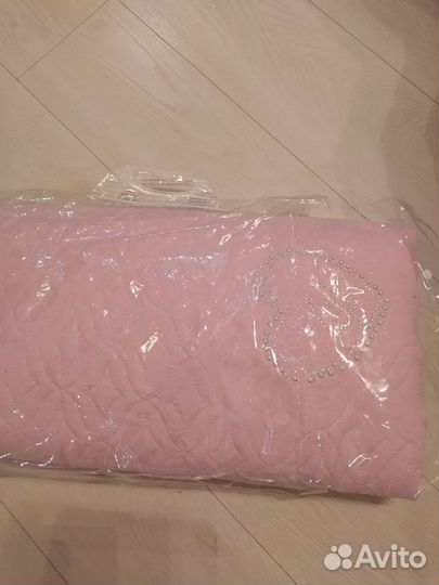 Одеяла, наматрасники, покрывала стеганные