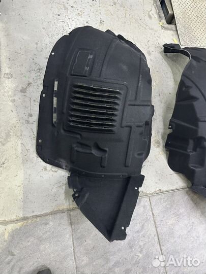 Подкрылок передний mercedes GLS X167 AMG 63