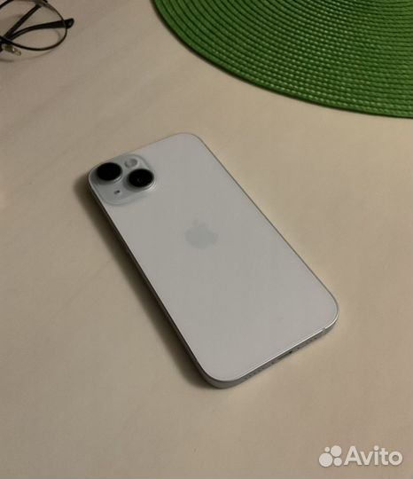 iPhone 15, 128 ГБ