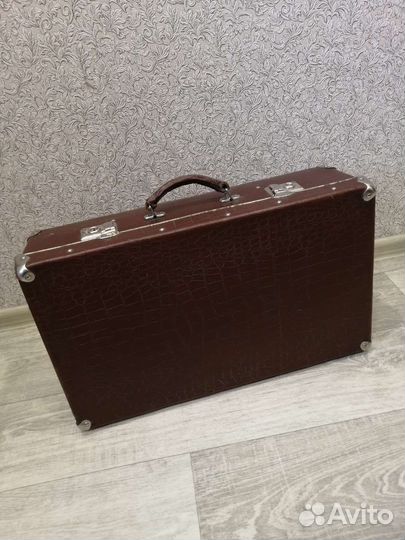 Чемоданы времен СССР