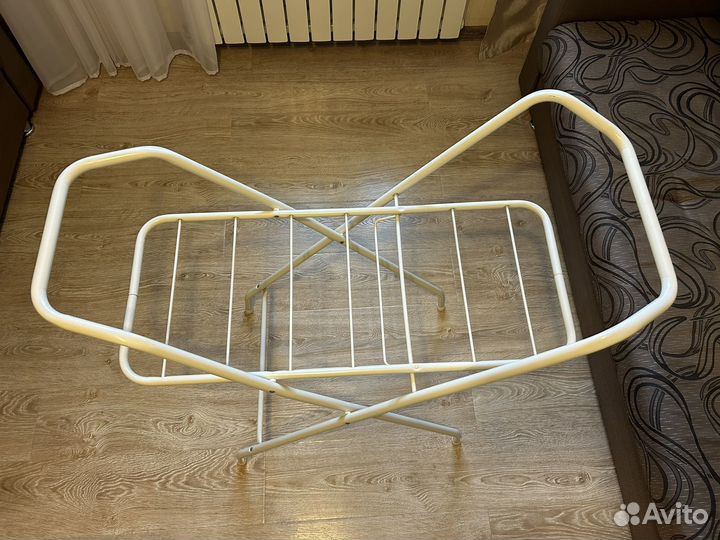 Подставка для детской ванны с сушилкой