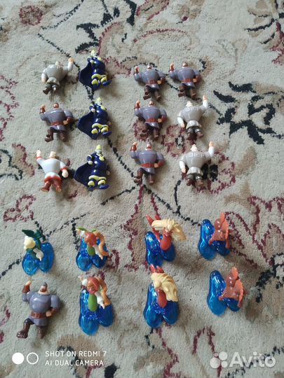Игрушки из киндер три богатыря и морской царь