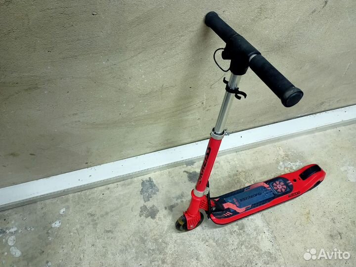 Детский электросамокат