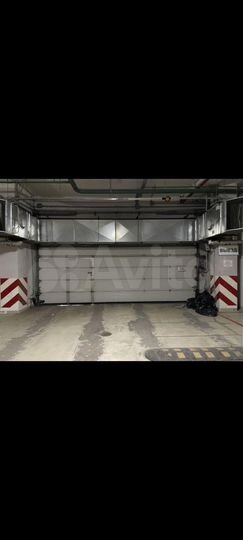 Машиноместо, 12 м²