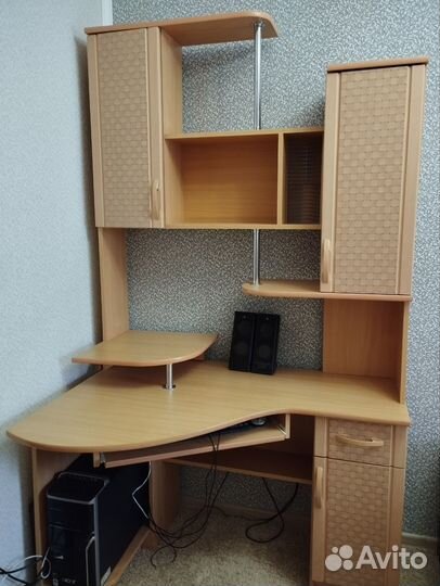 Шкаф с компьютерным столом бу