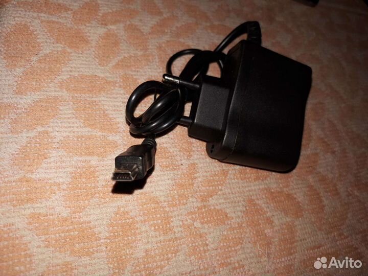 Зарядное устройство