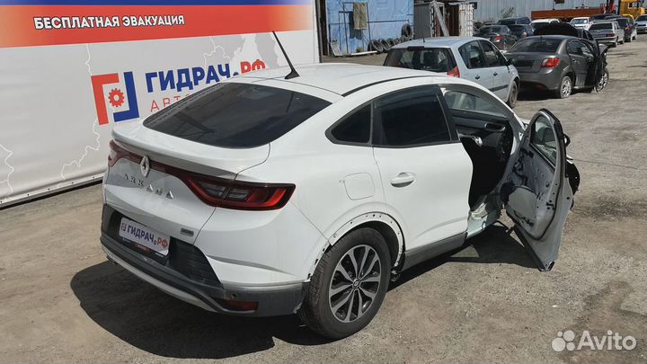 Обшивка стойки задней правой нижняя Renault Arkana 769344638R