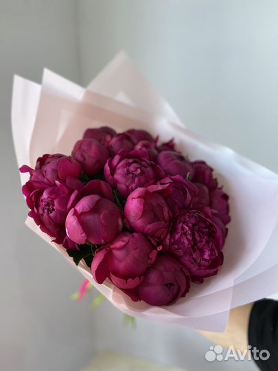 Букет с садовыми пионами